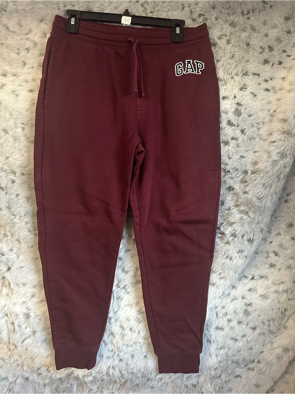 581. Gap med euc joggers